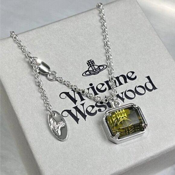 Vivienne Westwood Jewelry - Vivienne Westwood Silver Orb Necklace